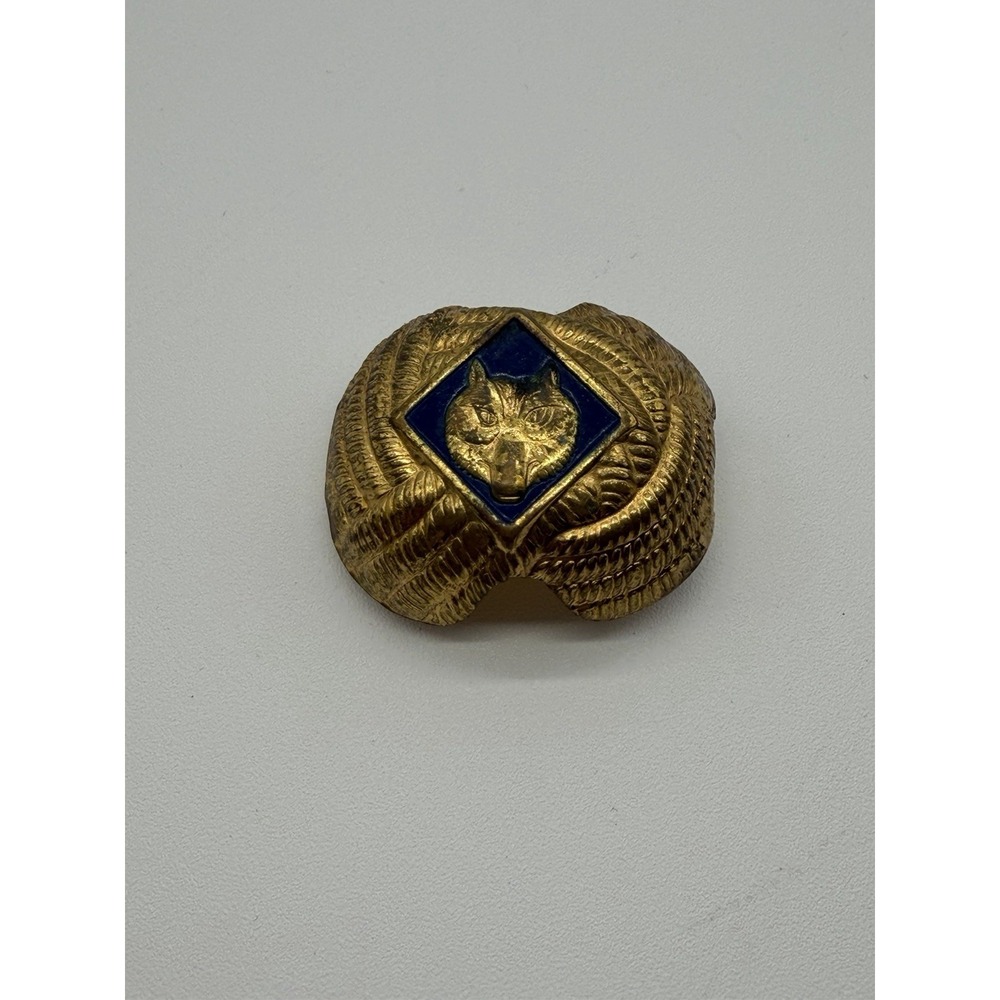 Vintage Cub Scouts Wolf Neckerchief Slide Gold Tone Blue Enamel Boy Scouts